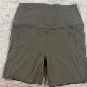 CRZ YOGA Olive Green High-Waist Bike Shorts with Side Pockets